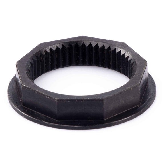 Mutiny socket drive to spline drive adapter
