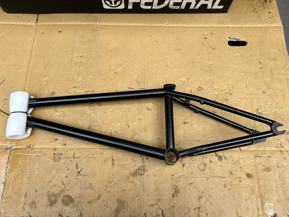 Federal Team ICS2 Frame - Black 20.75" - FACTORY SECONDS