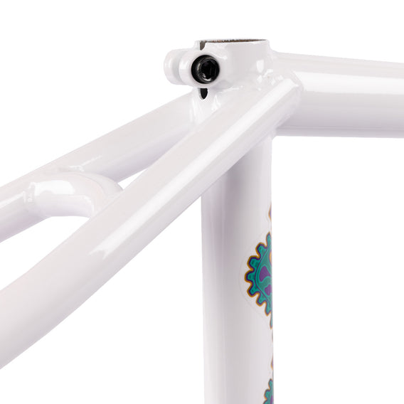 Fiend Shapeshifter Frame 335CS - Pearl White seat clamp