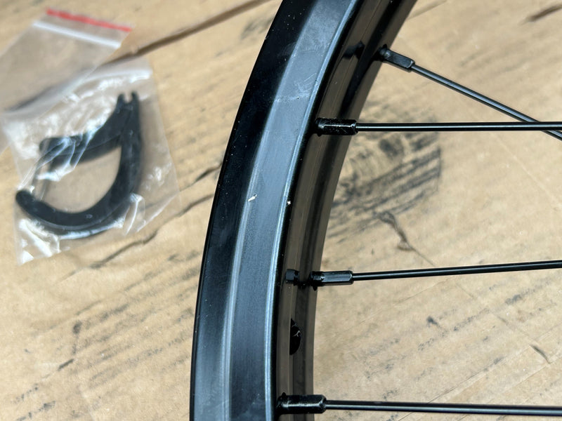 Cult RHD Hybrid Match V2 Wheel - Black 9 Tooth - FACTORY SECONDS