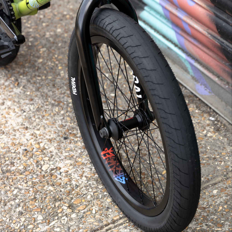 Stranger Crux V2 XL Wheel with Black Federal Command Tyre