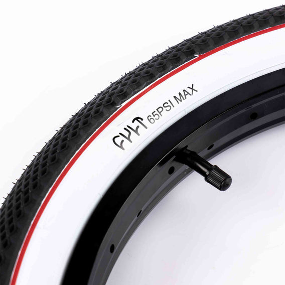 Cult 18" Vans Tyre - Black With White Sidewall And Red Stripe 2.30" sidewall detail