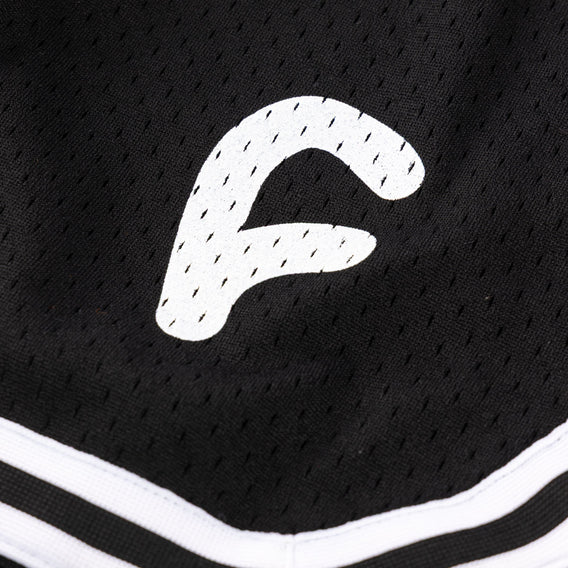 Cult Retro Chiller Shorts - Black