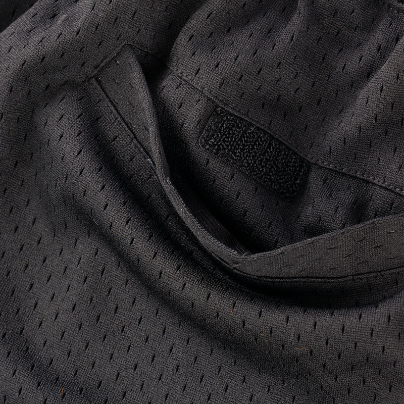 Cult Retro Chiller Shorts - Black