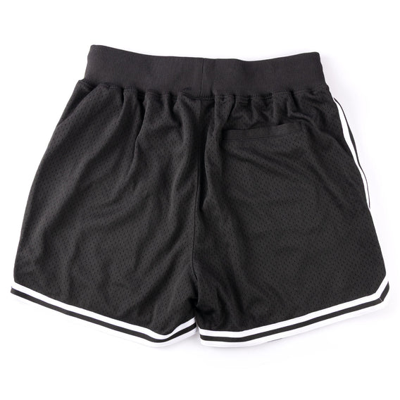 Cult Retro Chiller Shorts - Black