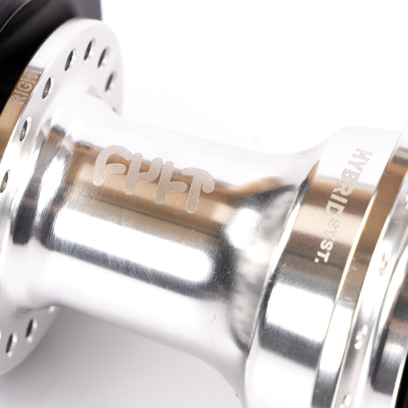 Cult LHD Hybrid Hub - Polished Silver 9 Tooth