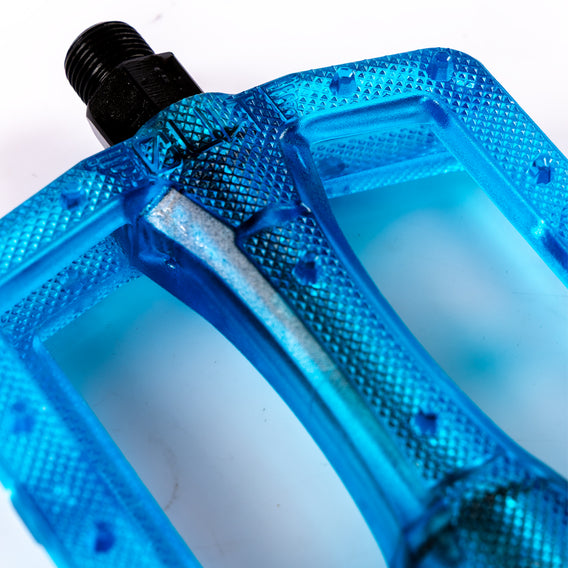 Cult Plastic Dak Pedals - Trans Blue 9/16"