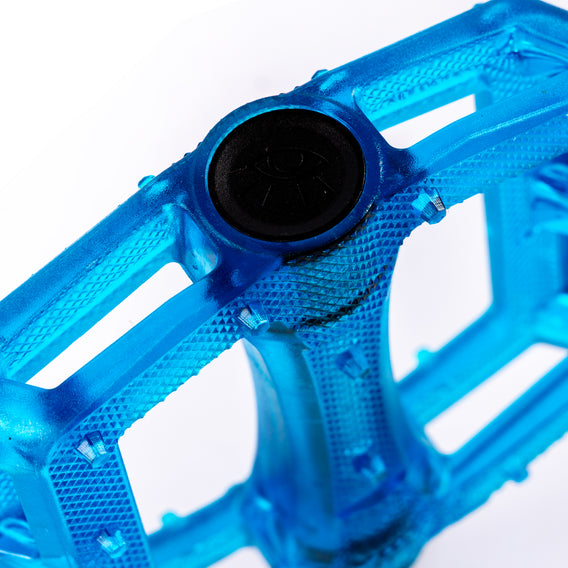 Cult Plastic Dak Pedals - Trans Blue 9/16"