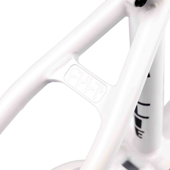 Cult Biggie Devon Smillie Frame - White - seat bridge stay