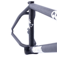 Cult Biggie IC2 Frame - Jaume Sintes Hammertone Black