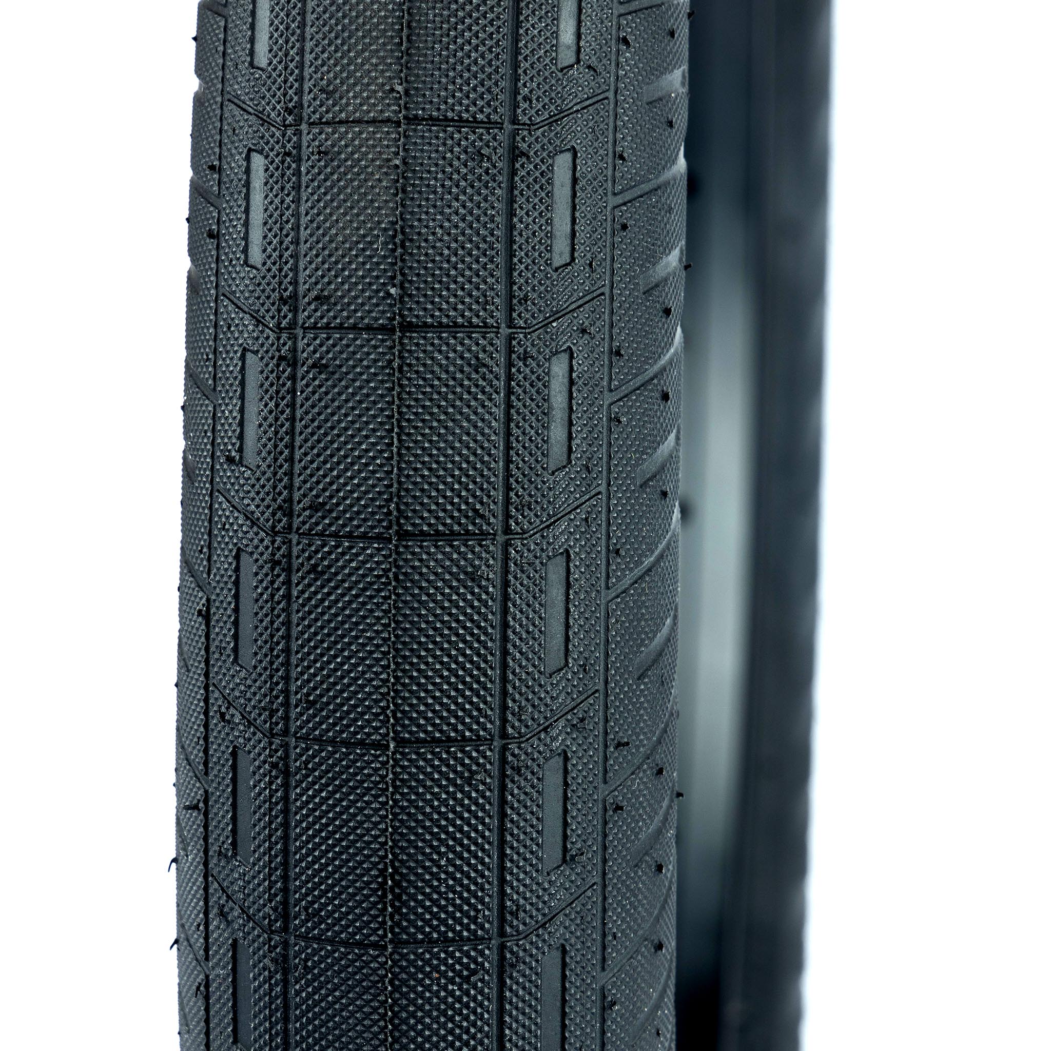 Kink Wake Tyre Black 2.45