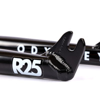Odyssey R25 Forks - Black 25mm Offset