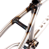Stranger Yumi Frame - Matte Raw