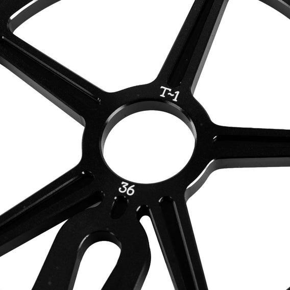 t1 logans run black bmx sprocket 36t  close up