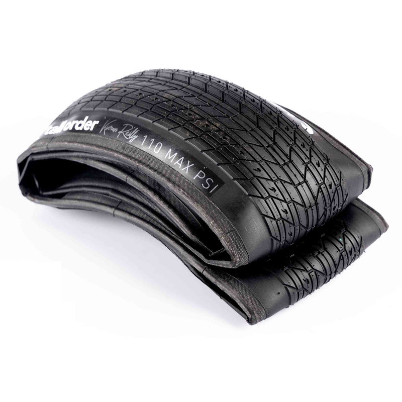 Tall Order Foldable Reilly Park Tyre - Black 2.10" folding at an angle